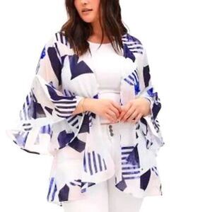 Torrid WHITE & NAVY GEO CHIFFON BELL SLEEVE HI-LO KIMONO size 1/2 NEW